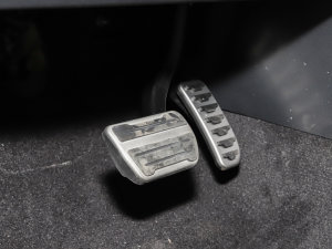 2022OL 249PS R-Dynamic A п؅^