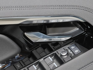 2022OL 249PS R-Dynamic A п؅^