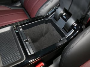 2022Ŀ OL 249PS R-Dynamic A g