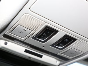 2022Ŀ OL 249PS R-Dynamic A п؅^