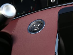 2022Ŀ OL 249PS R-Dynamic A п؅^