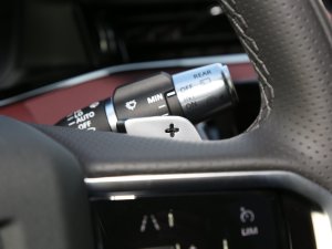 2022Ŀ OL 249PS R-Dynamic A п؅^