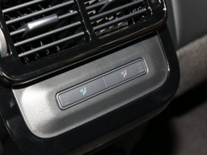 2022Ŀ OL 249PS R-Dynamic A п؅^