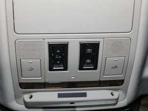 2022��O��L P300e ���ܰ� �п؅^