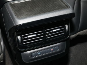 2022��O��L P300e ���ܰ� �п؅^(q��)