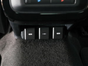 2022��O��L P300e ���ܰ� �п؅^(q��)