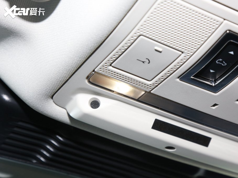 2023٘O OL 200PS Ӣ