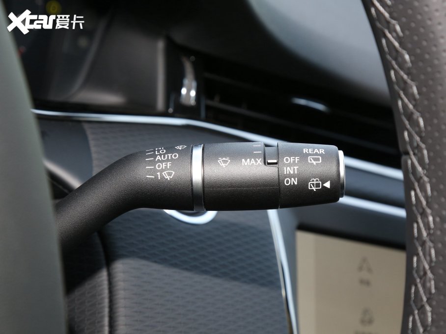 2023٘O OL 200PS Ӣ