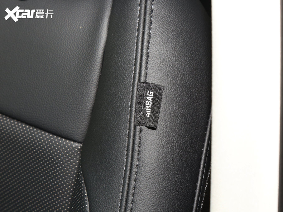 2023٘O OL 200PS Ӣ