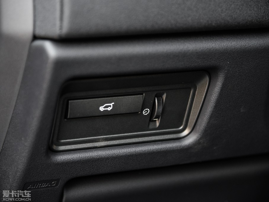 2015��٘O�� 2.0T 5�T�J��(d��ng)��