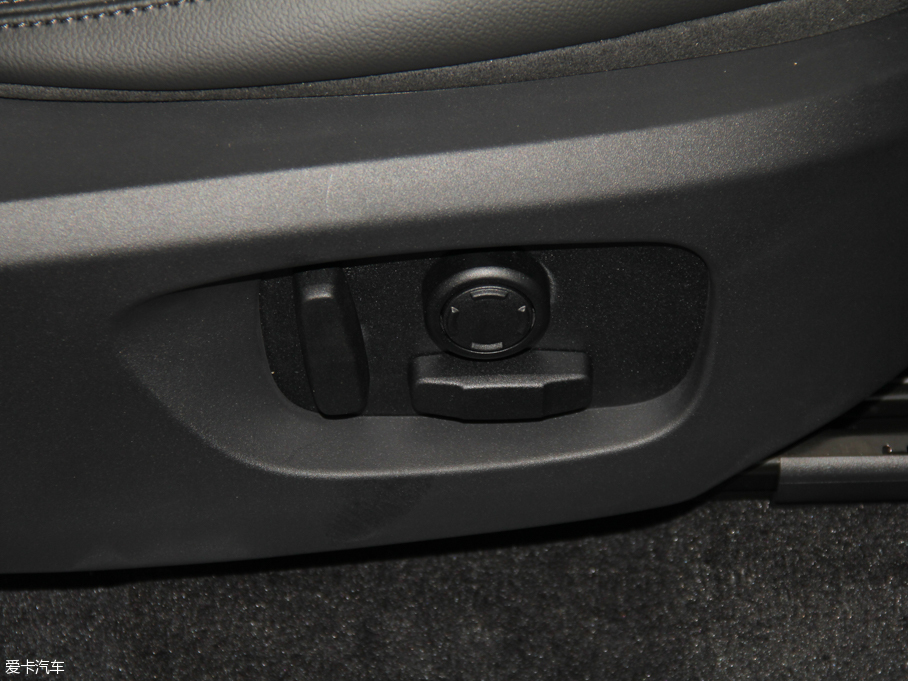 2016l(f)F(xin) 2.0T SE