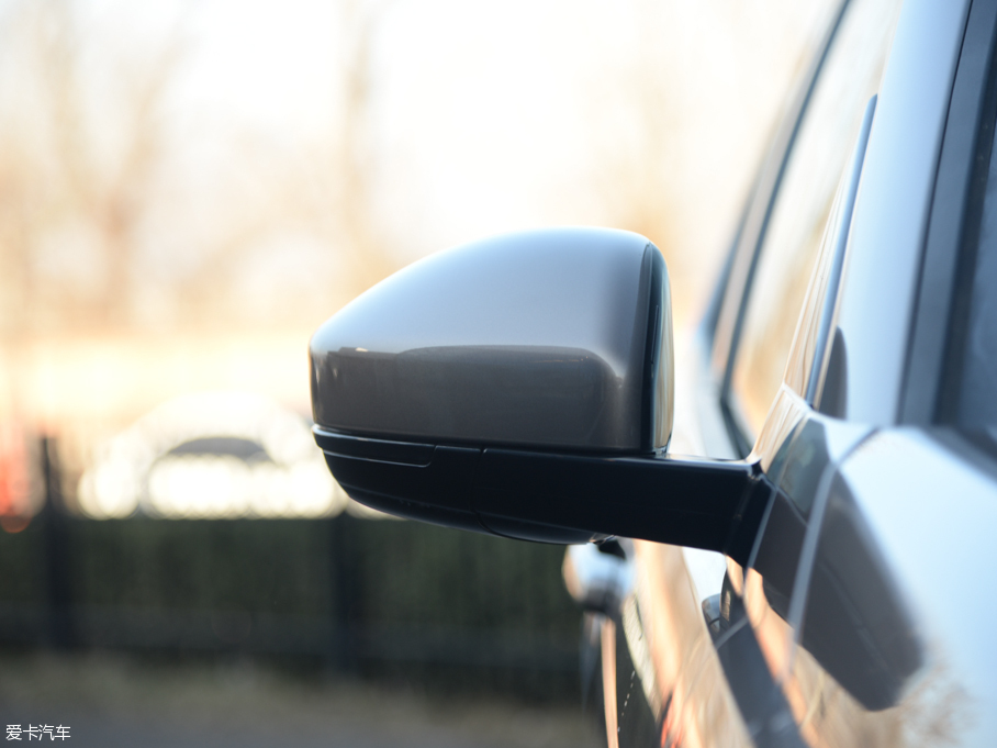 2016lF 2.0T HSE LUXURY