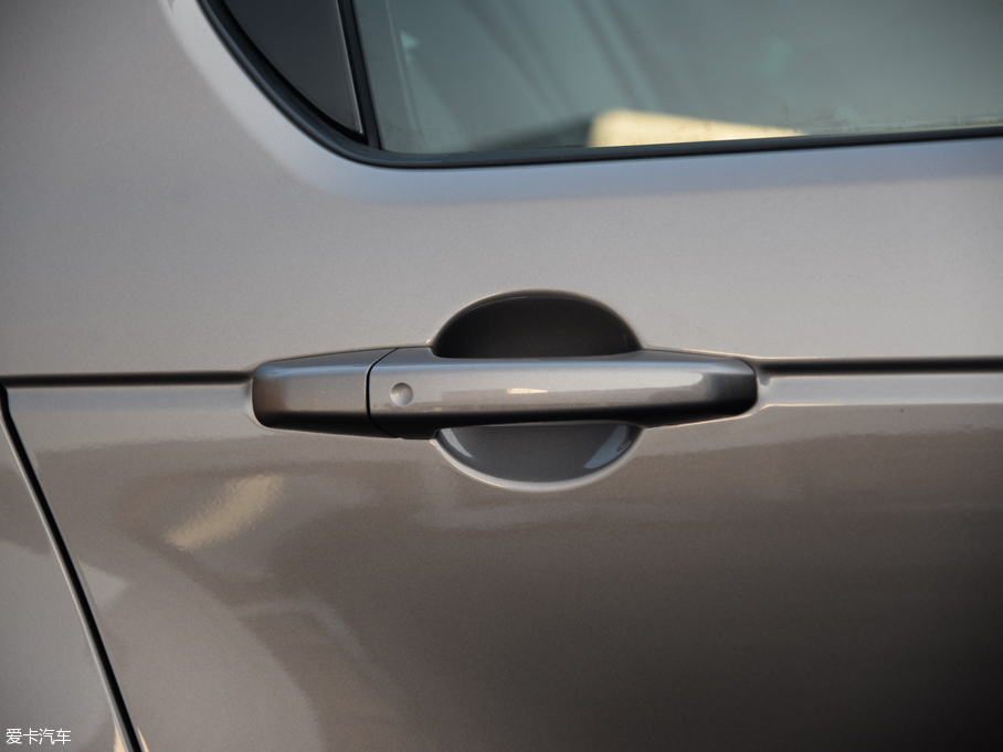 2016lF 2.0T HSE LUXURY