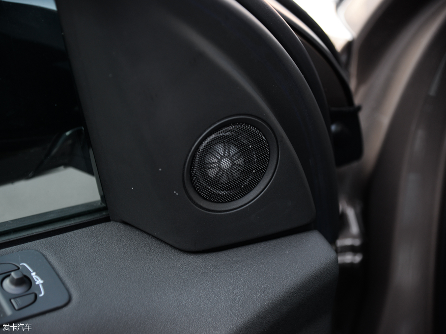 2016lF 2.0T HSE LUXURY