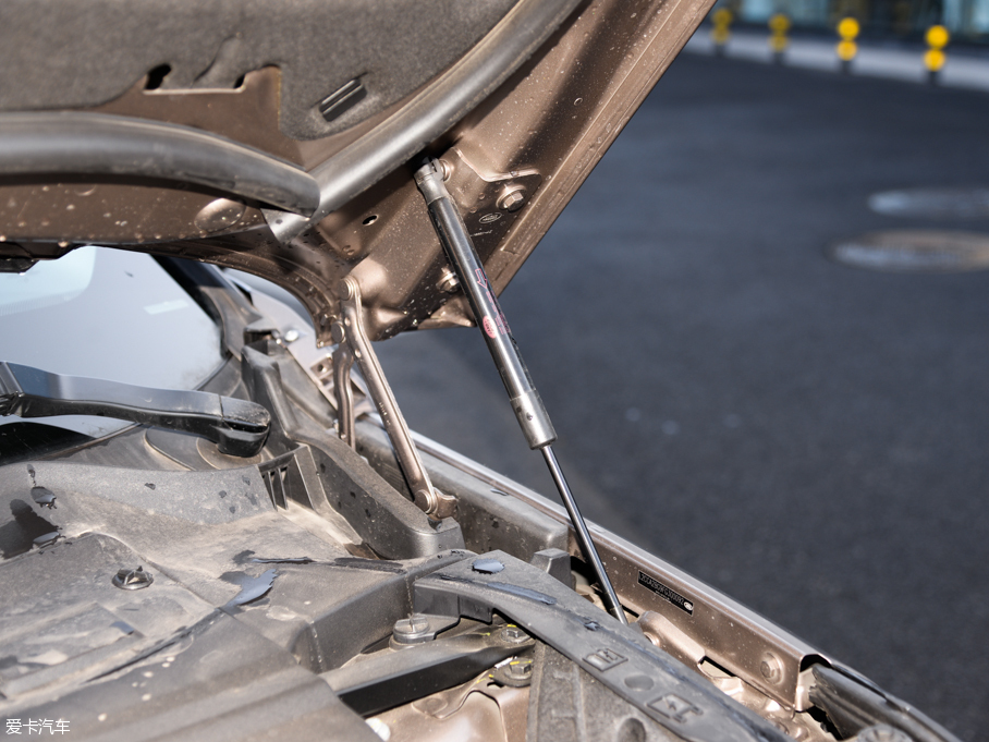 2016lF 2.0T HSE LUXURY