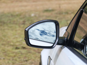 20162.0T HSE LUXURY ^