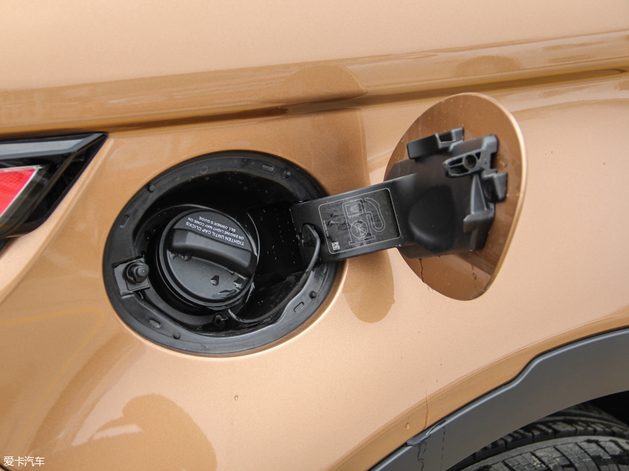 2016٘O 2.0T SE ҫ