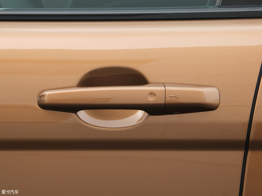 2016٘O 2.0T SE PLUS 