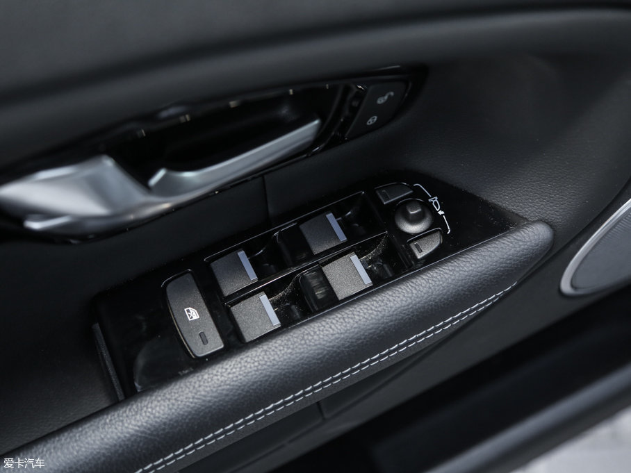 2016٘O 2.0T SE PLUS 