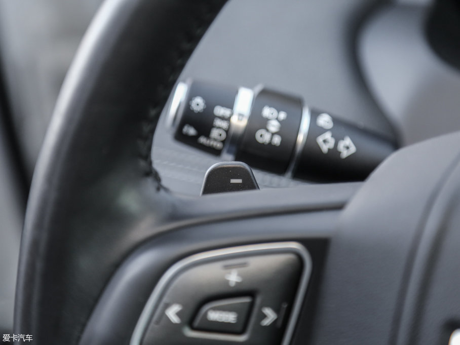 2016٘O 2.0T SE PLUS 