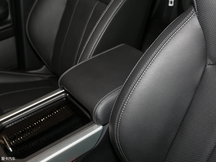 2017٘O 2.0T SE PIUS 