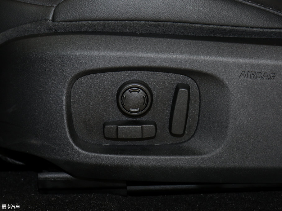 2017٘O 2.0T SE ҫ