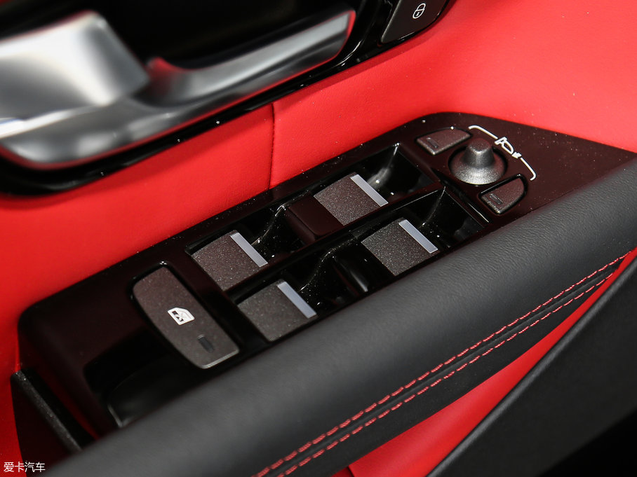 2017٘O 2.0T HSE DYNAMIC (dng)