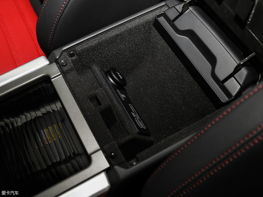 2017٘O 2.0T HSE DYNAMIC (dng)