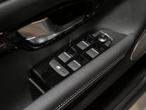 20172.0T SE PIUS  {܇ƅ^(q)	