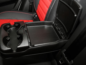 20172.0T HSE DYNAMIC Ӱ g