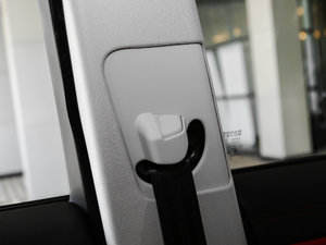 20172.0T HSE DYNAMIC Ӱ g