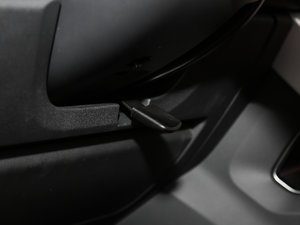 20172.0T HSE DYNAMIC Ӱ g