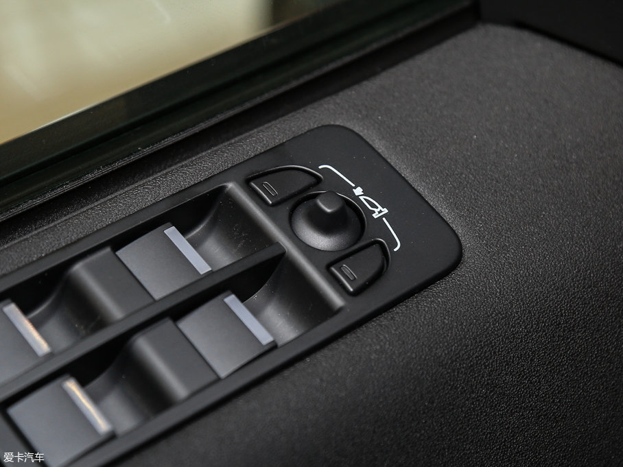 2017l(f)F(xin) 2.0T SE