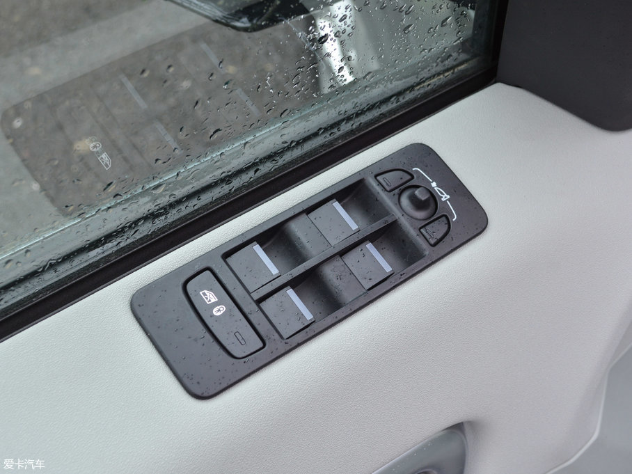 2017l(f)F 2.0T HSE LUXURY