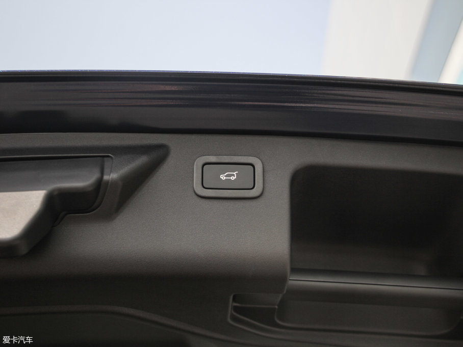 2017l(f)F(xin) 2.0T SE