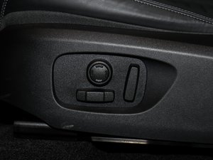 20172.0T HSE LUXURY {{