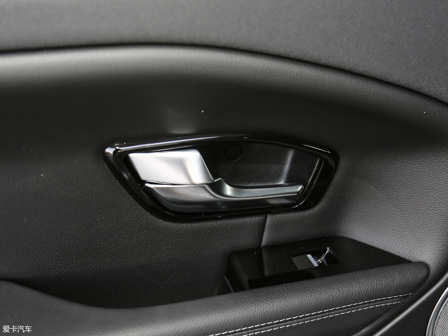 2018٘O 240PS SE DYNAMICJ