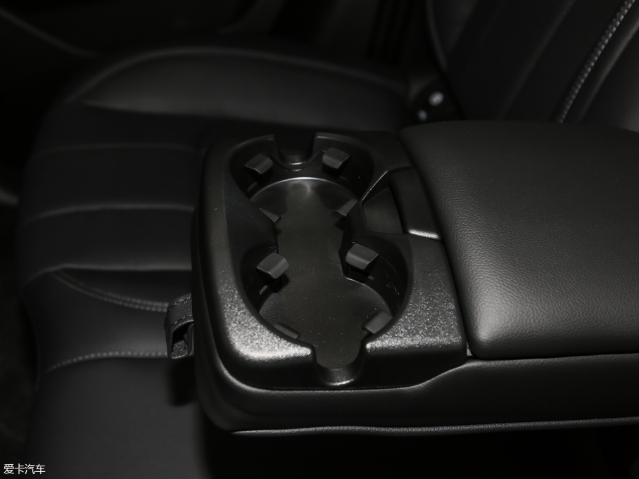 2018٘O 240PS SE DYNAMICJ