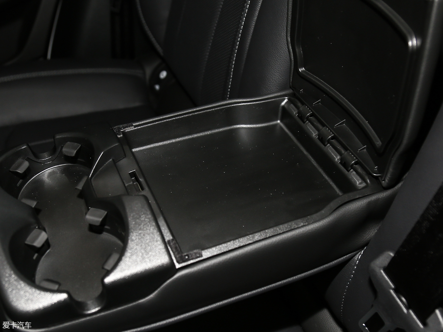 2018٘O 240PS SE DYNAMICJ