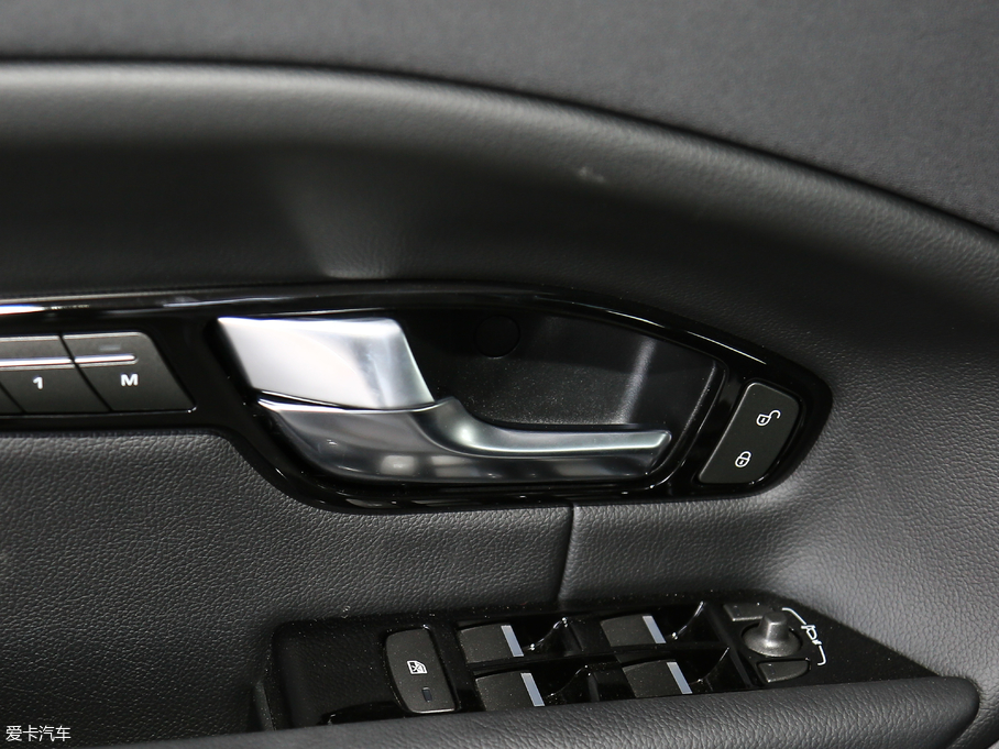 2018٘O 240PS SE DYNAMICJ