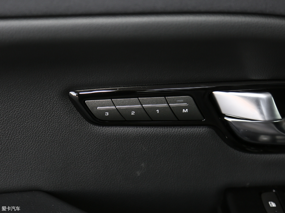 2018٘O 240PS SE DYNAMICJ