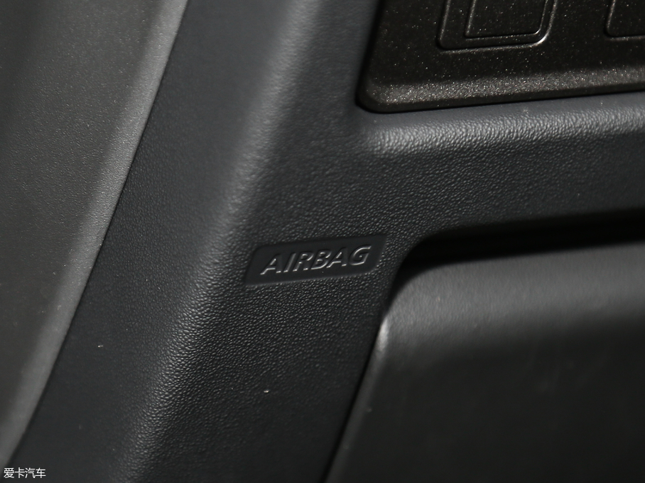 2018٘O 240PS SE DYNAMICJ