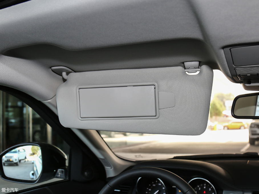 2018٘O 240PS SE DYNAMICJ