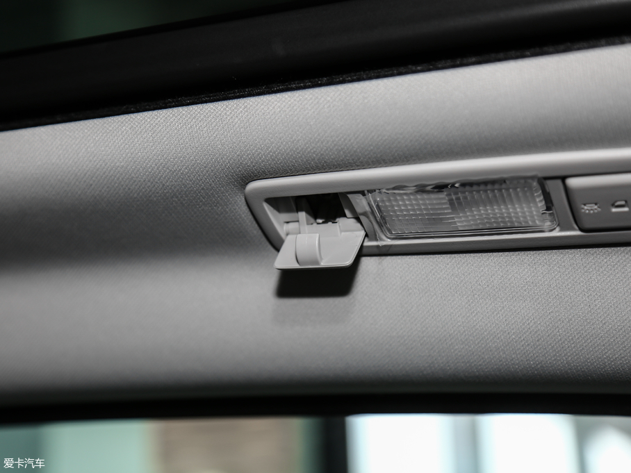 2018٘O 240PS SE DYNAMICJ