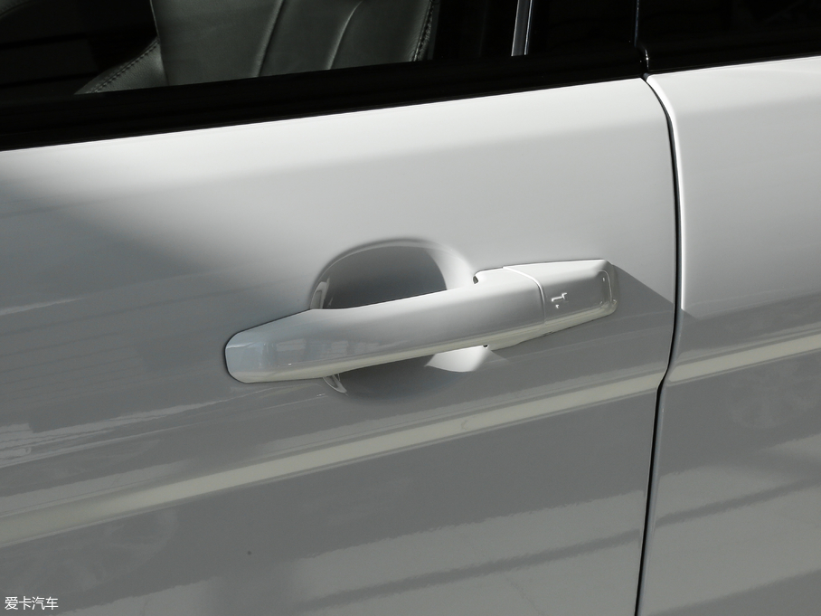 2018٘O 240PS PURE L(fng)а