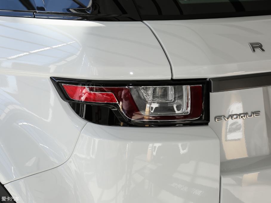 2018٘O 240PS PURE Lа