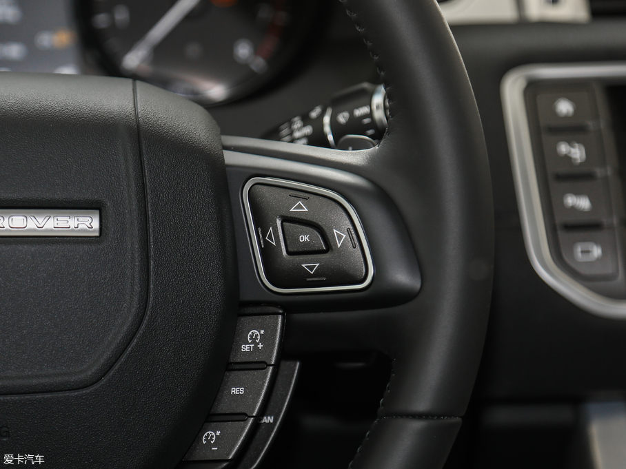 2018��٘O�� 240PS PURE �L�а�