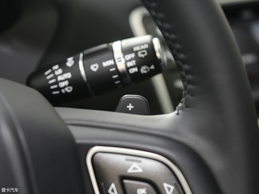 2018٘O 240PS PURE Lа