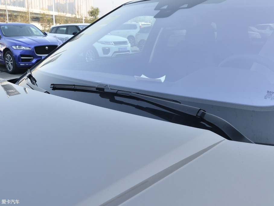 2018٘O 240PS SE ҫ