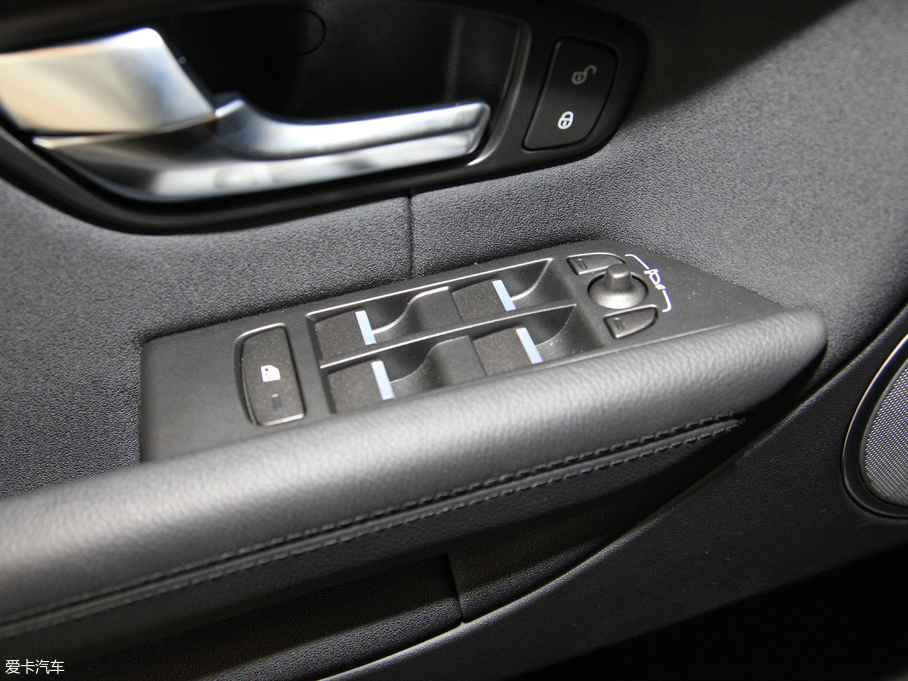 2018٘O 200PS PURE а